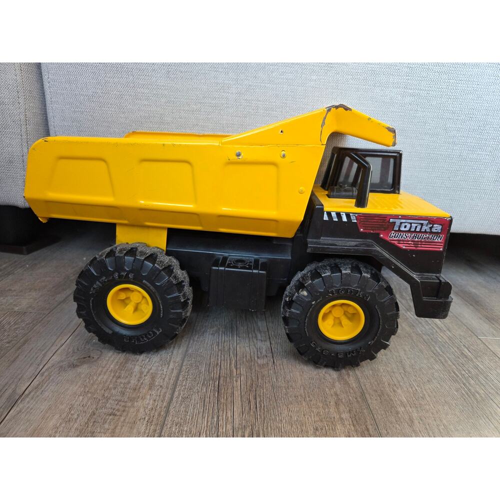 Classic Vintage Tonka Mighty Dump Truck –‎ Pressed Steel Construction